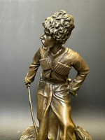 Бронзовая скульптура «Черкес, заметивший врага»