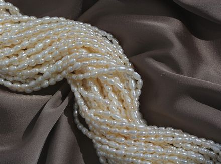 Жемчуг натуральный, рис 3,5-3,6мм, 3А