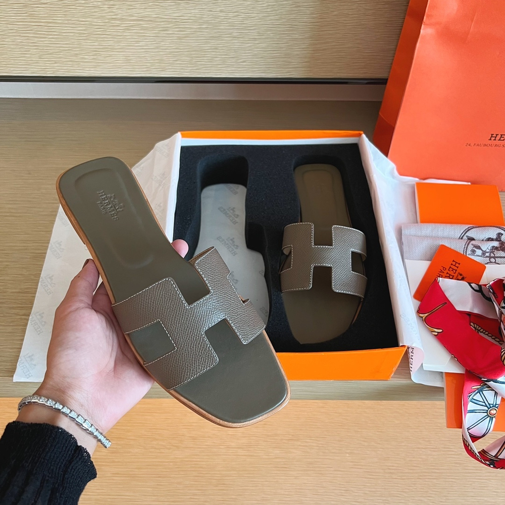 Hermes Oran Sandal