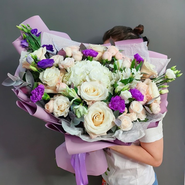 Авторский букет в сиреневой гамме