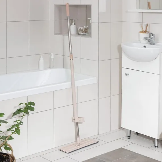 Швабра для мытья пола плоская с вертикальным отжимом Доляна, 2 насадки из микрофибры 35×14 см, стальная ручка 125 см