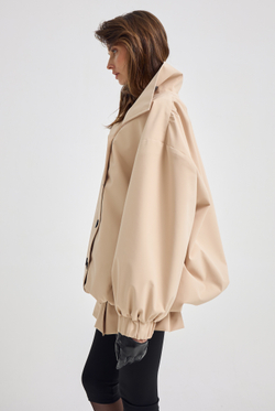 Тренч объемный с воротником стойкой