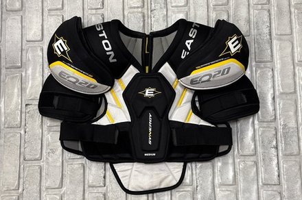 Easton synergy EQ 20 SR M