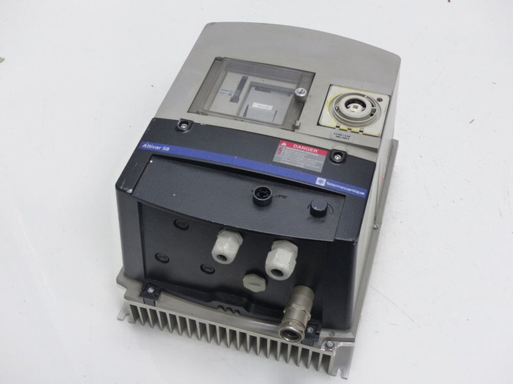 Schneider Electric ATV58EU41N4