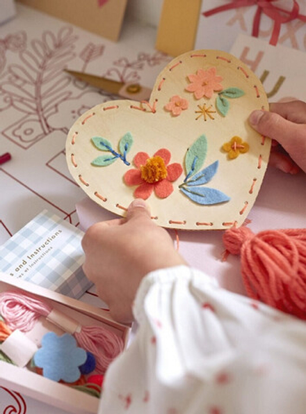 Набор для вышивания "Сердце"