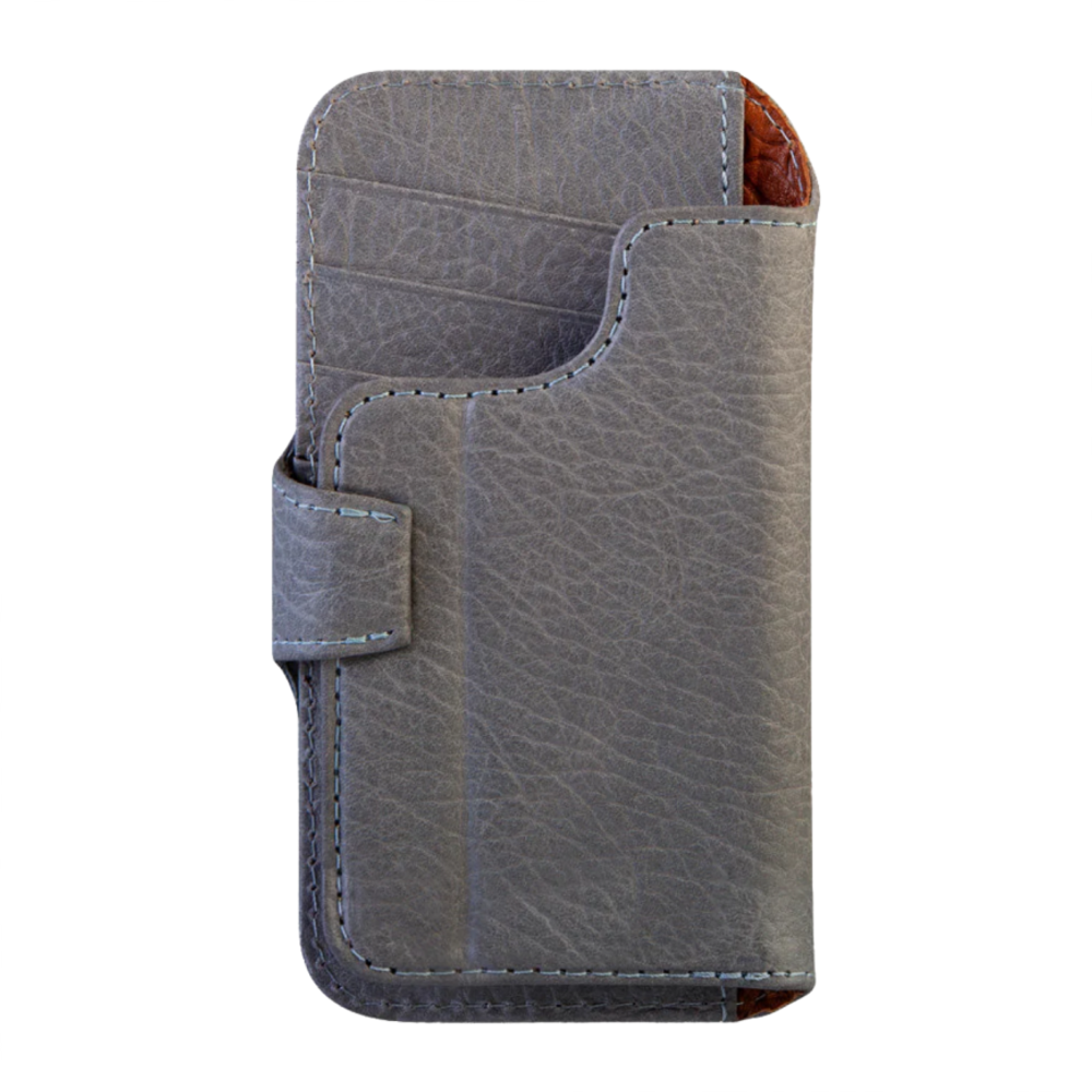 Магнитный кожаный чехол-бумажник Vaja Wallet Wrap Pull-Up V-Mag для iPhone 16 Pro Картхолдер ручной работы из натуральной патагонской кожи «пулл ап» с магнитной застёжкой. Вмещает до четырёх карт. Есть RFID-защита