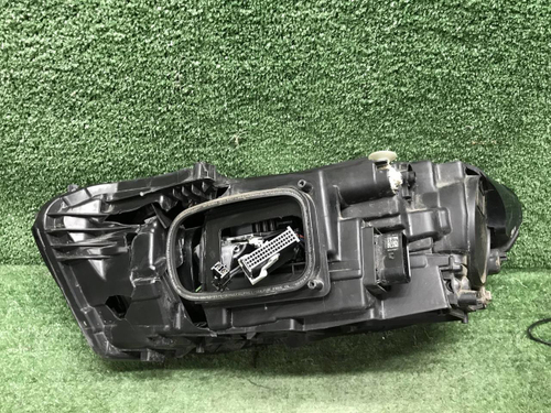 Битая Фара правая Mercedes A W177 (2018-2022) LED