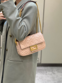 Fendi Baguette Chain Bag 24 cm