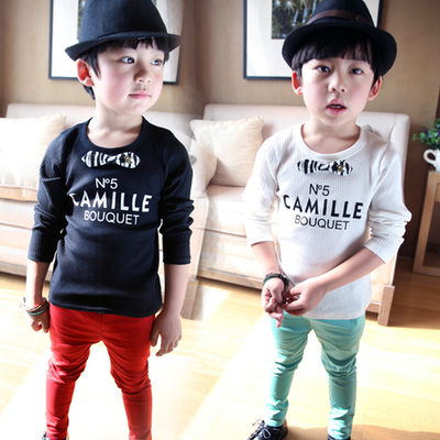 Лонгслив однотонный с контрастной надписью №5 Camille Bouquet