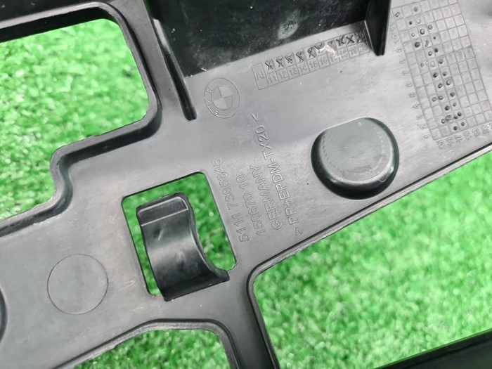 Кронштейн переднего бампера LH BMW 5er G30 (17-20)