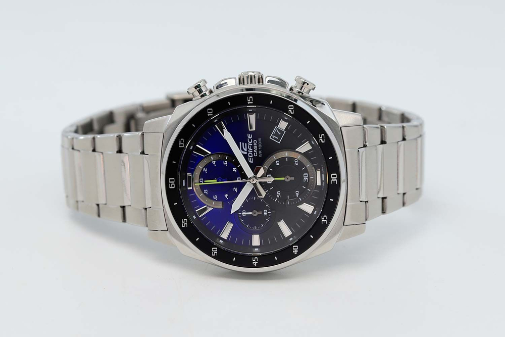 Мужские наручные часы Casio Edifice EFV-600D-2A