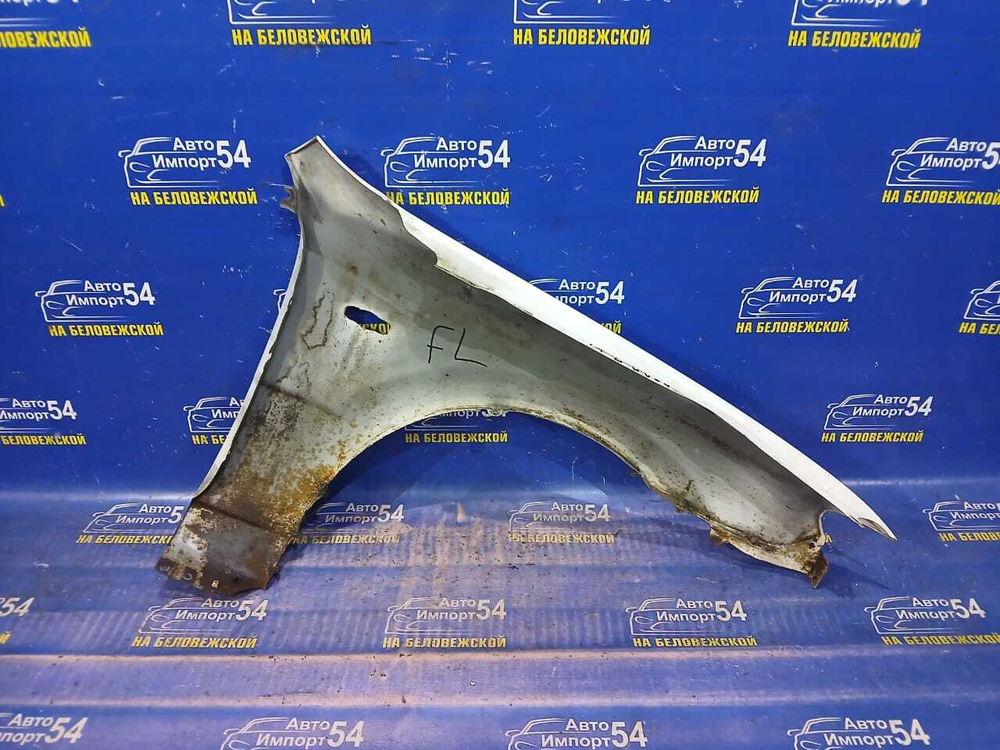 Крыло переднее левое MAZDA FAMILIA 2001