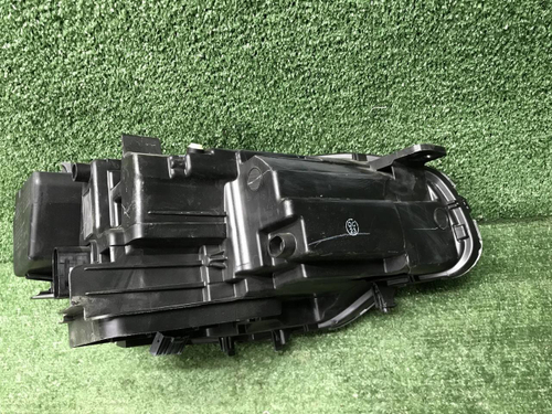 Битая Фара левая Geely Atlas Pro (2021-н.в.) LED