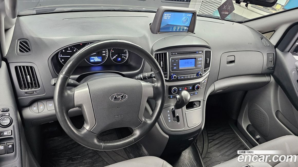 Hyundai The New Grand Starex Van 3-х местный (06.2020)