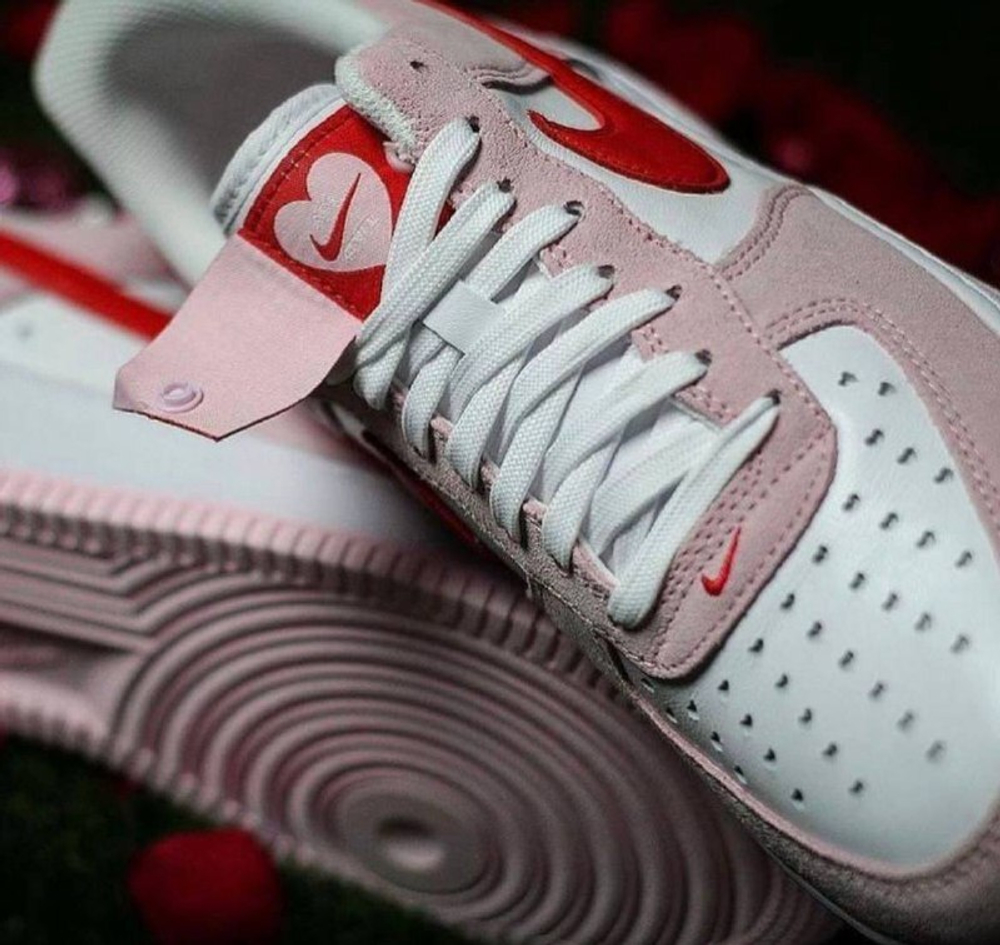 Детские кроссовки Nike Force 1 Love