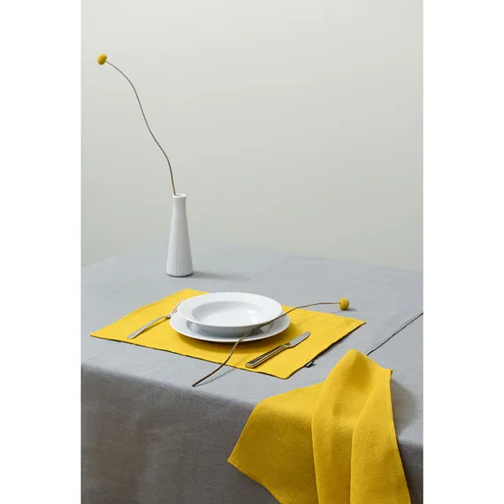 Скатерть из стираного льна серого цвета Essential, 170х170 см