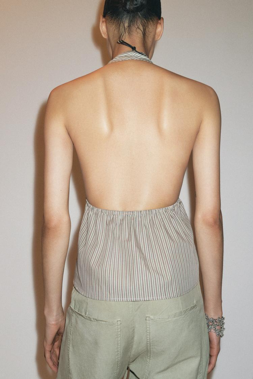 ZARA ТОП ИЗ ПОПЛИНА В ПОЛОСКУ С ГОРЛОВИНОЙ ХАЛТЕР, КОРИЧНЕВЫЙ/ЗЕЛЕНЫЙ