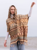 Пончо шерстяное с орнаментом