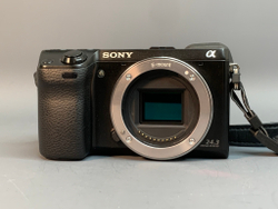 Sony NEX-7 Kit E 3.5-5.6 18-55mm OSS 1.700 кадров