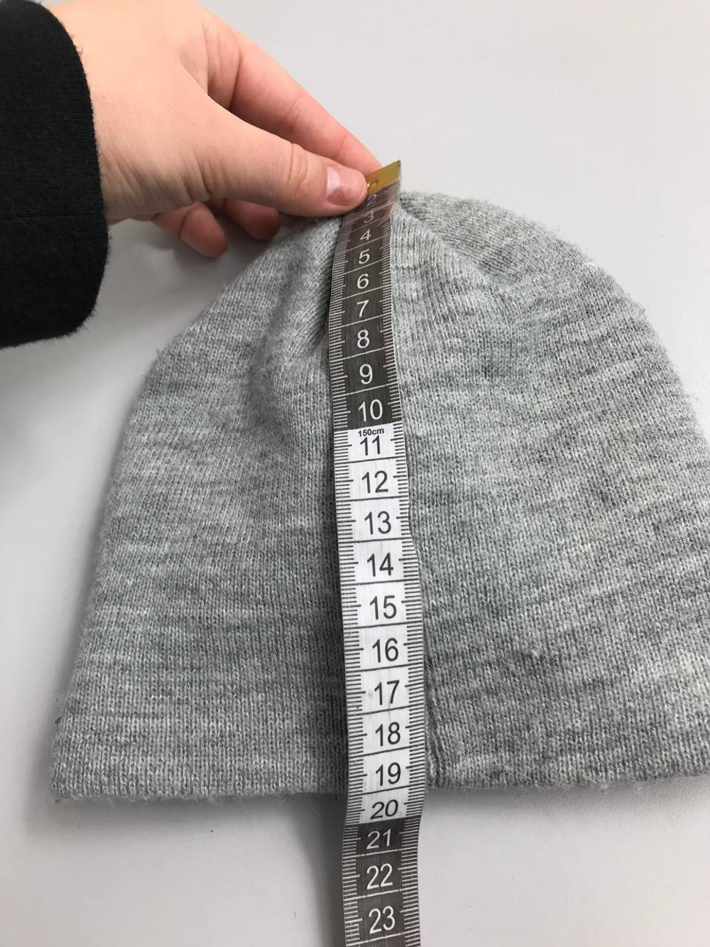 Шапка с козырьком