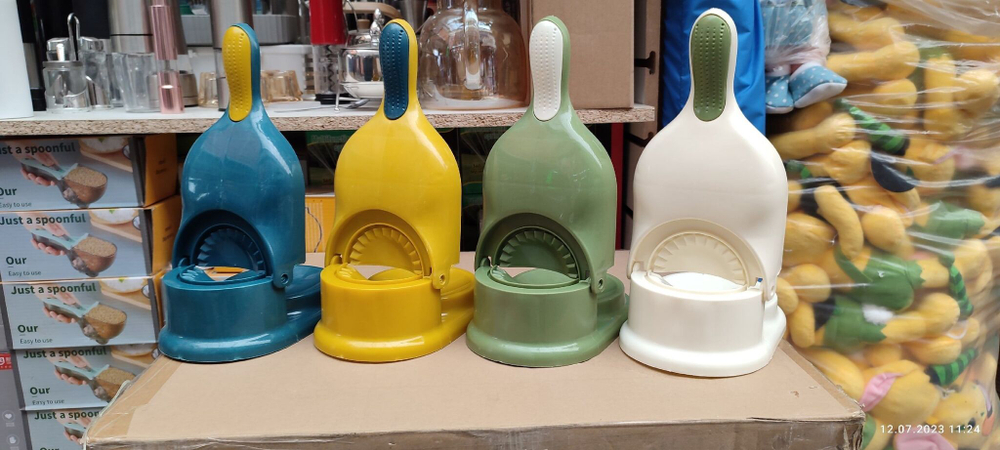 Пресс для теста /Форма для лепки пельменей и вареников(цвет белый)