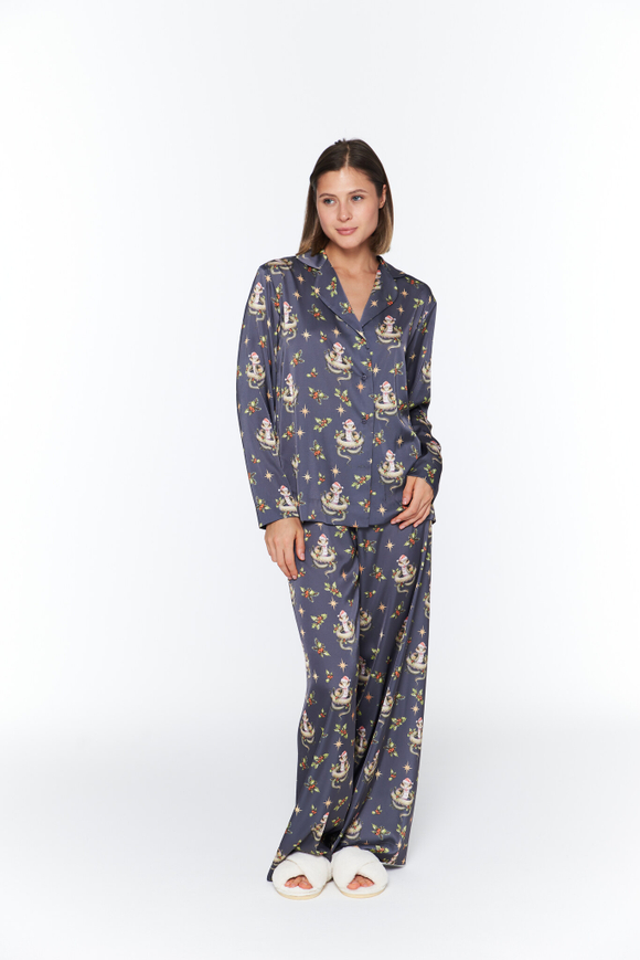 Шелковая блуза с змейками