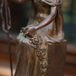 Аллегорическая скульптура «Флора»