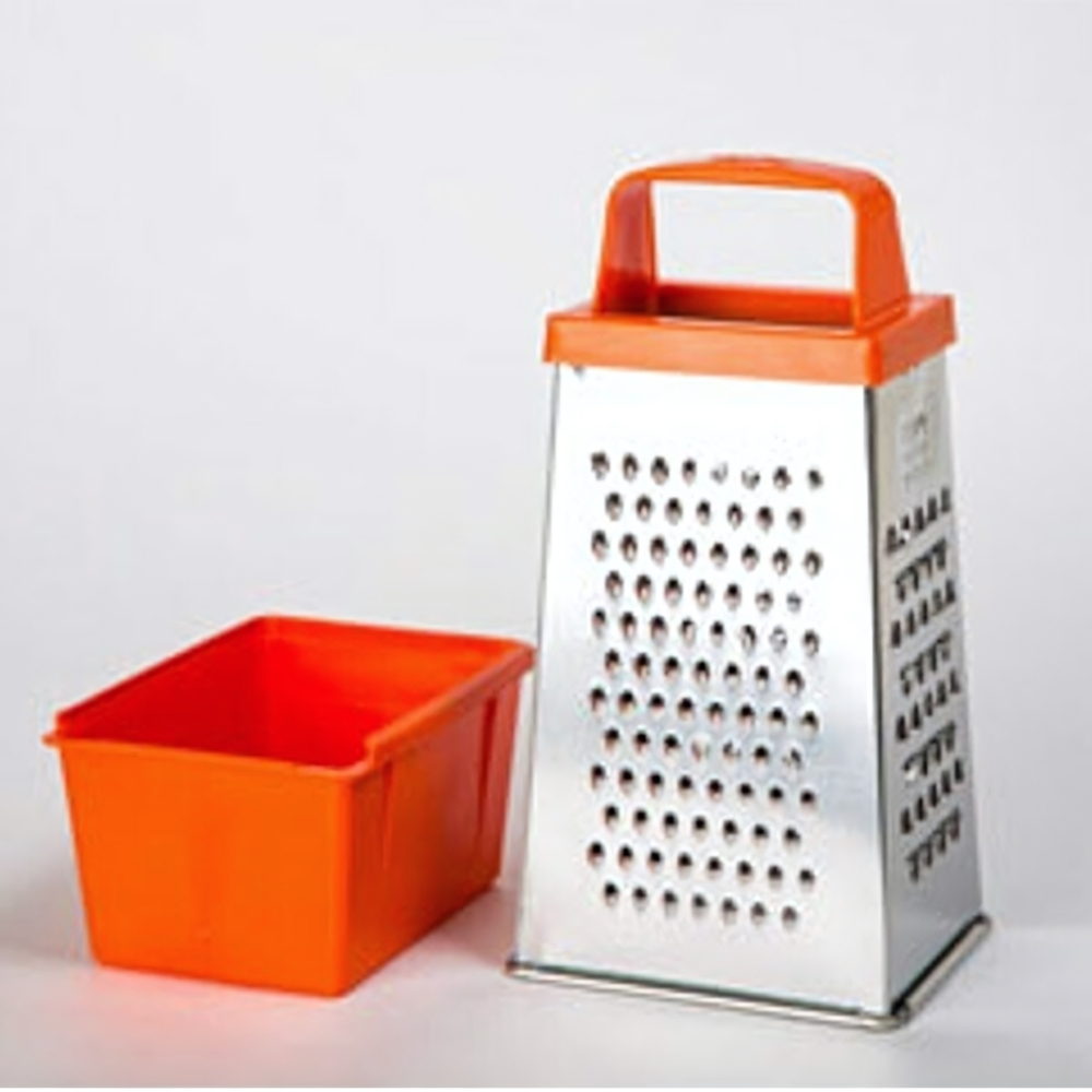 Терка универсальная 4-грани сырное наполнение с пластмассовой ручкой и пластмассовым контейнером 450мл 11х8,5х27см К01.002.07