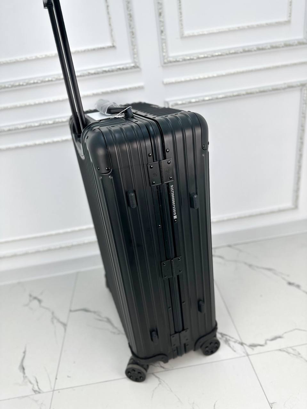 Чемодан Rimowa M