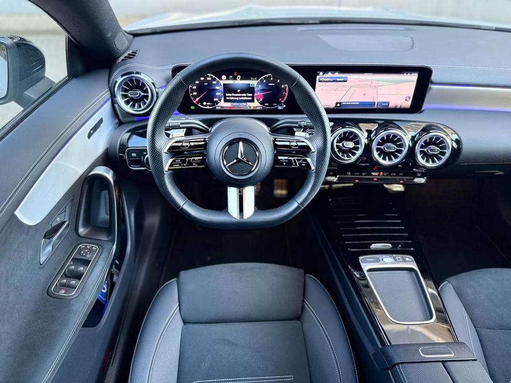 Mercedes-Benz CLA 220