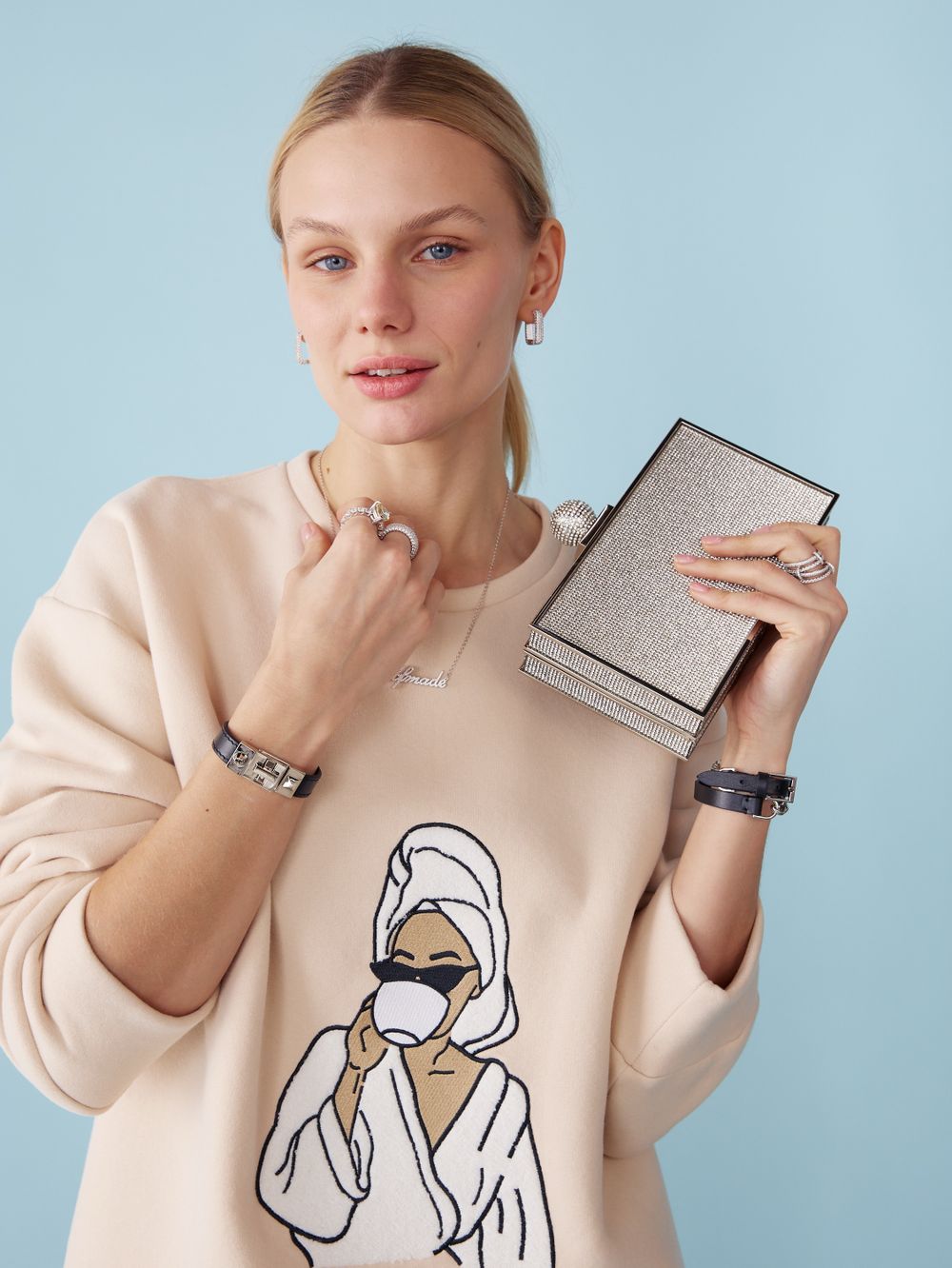 СВИТШОТ DO NOTHING CLUB PASTEL BEIGE