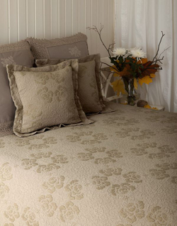 Покрывало 220x240 Luxberry Golden Cloud бежевое Португалия