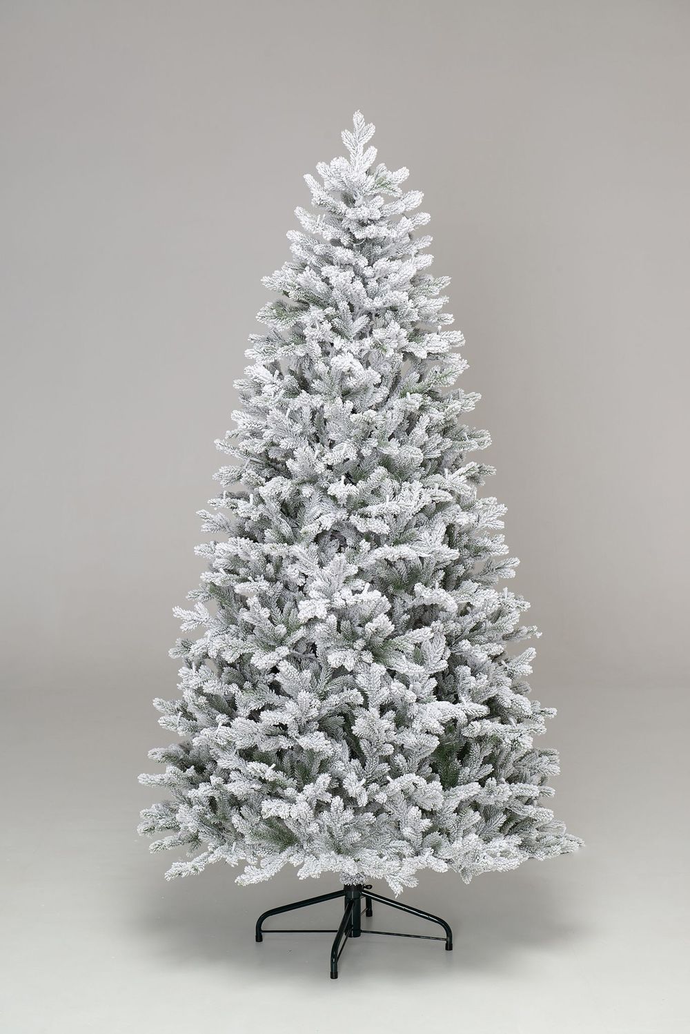 Заснеженная елка с гирляндой «Алтайская» холодный свет (Литая) 180 см / 1,8 м