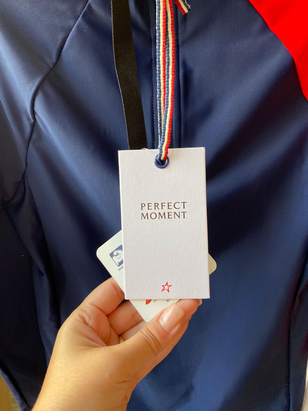 Новый костюм для плавания Perfect Moment, 152