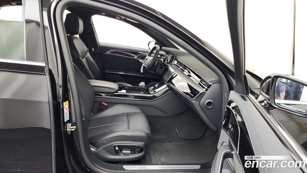Audi A8 (D5) 55 TFSI Quattro LWB (06.2021)