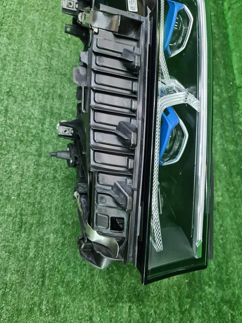 Фара правая BMW 7er G11 G12 (2019-2022) Laser