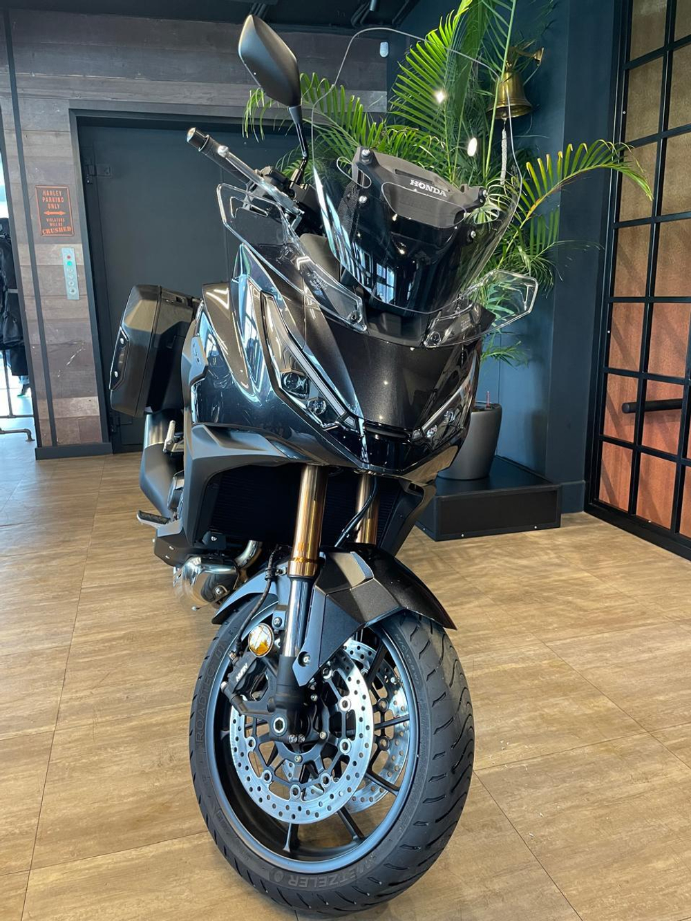 Honda NT1100DN (DCT)