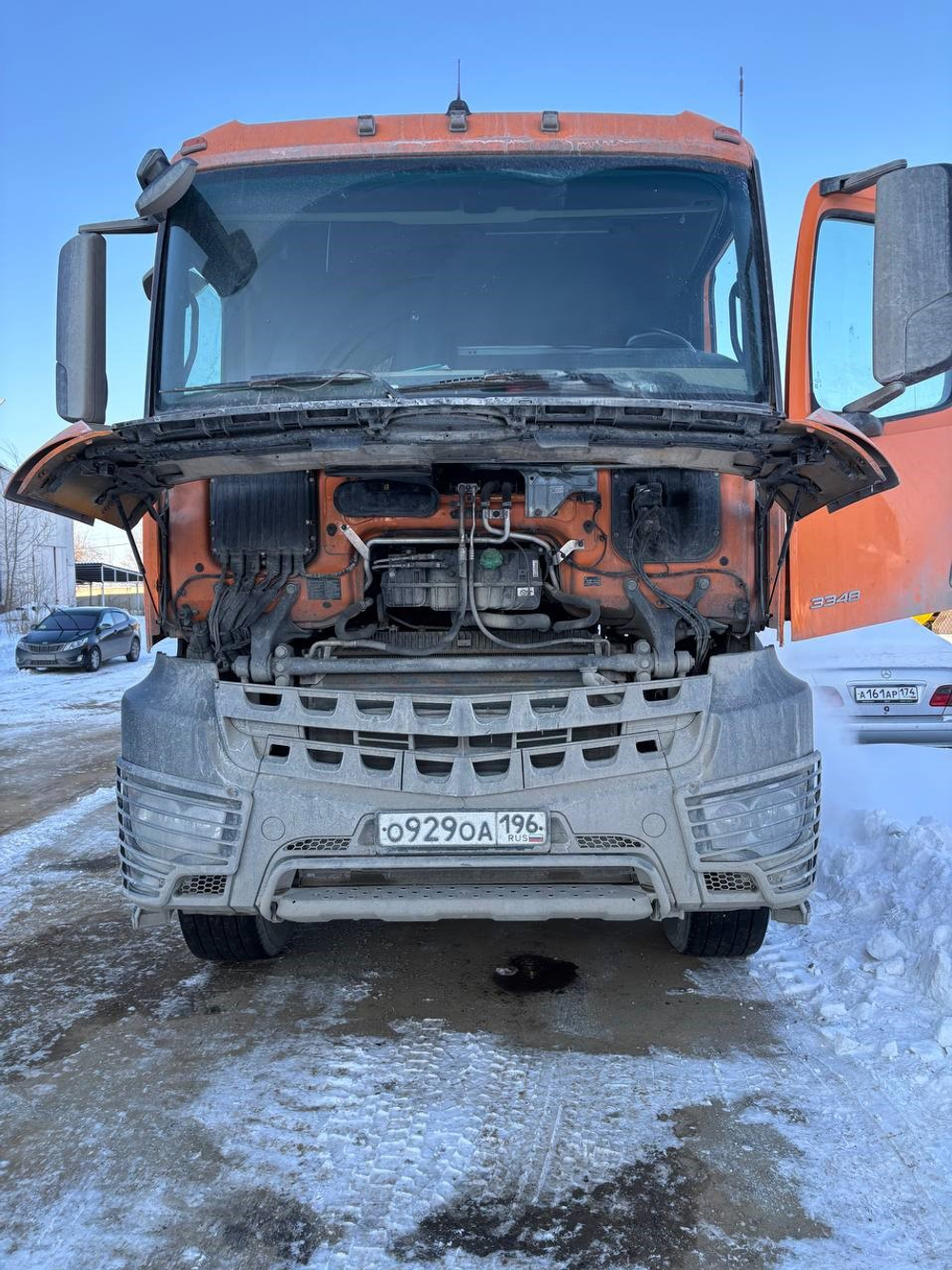 Mercedes-Benz AROCS 6x4 Седельный тягач 3348S AT (Дизельный, 12,8 л, 476 л.с., АТ)