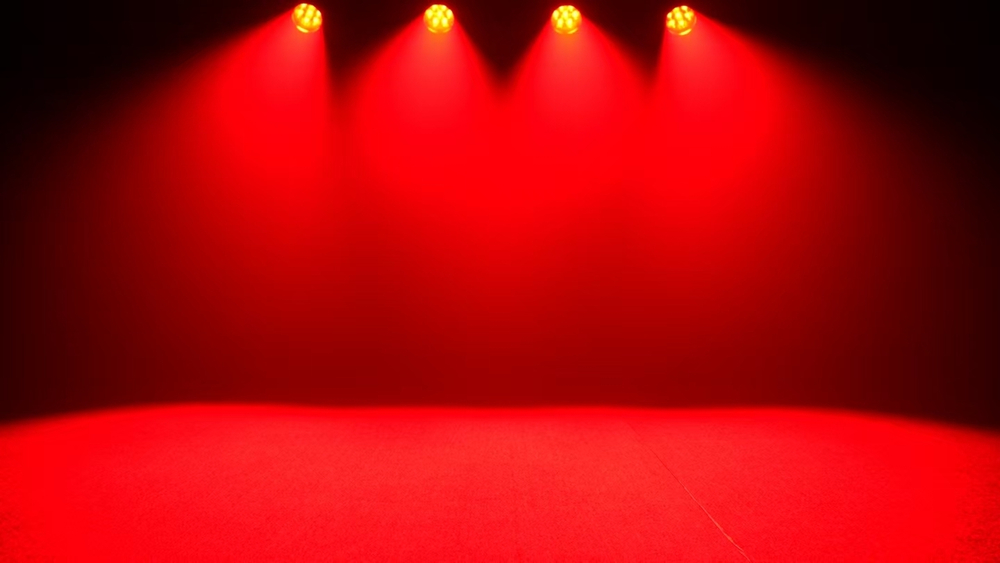 Световой прибор Amixled AURA 7x60 XIP