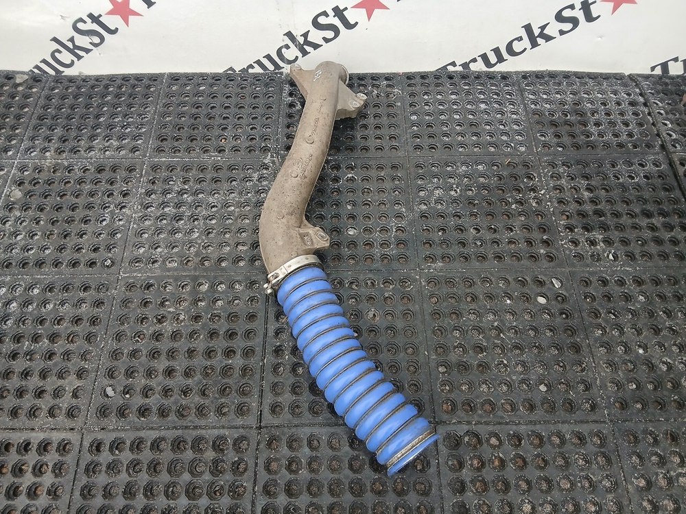 Патрубок интеркулера