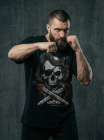 Футболка оверсайз хлопковая черная LEGENDA Весёлый Роджер (красный фон)