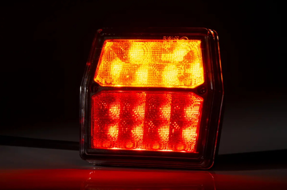 Фонарь задний Fristom FT-222 LED 3-функциональный 12V