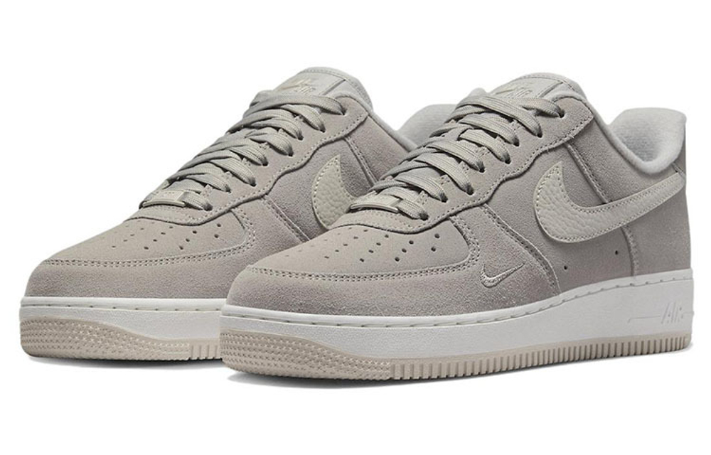 Nike air force women suede discount