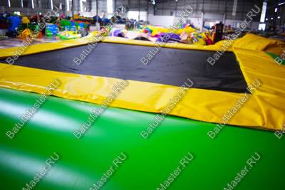Элемент аквапарка "Bouncer" прямоугольный, 6*6*0,8 м.
