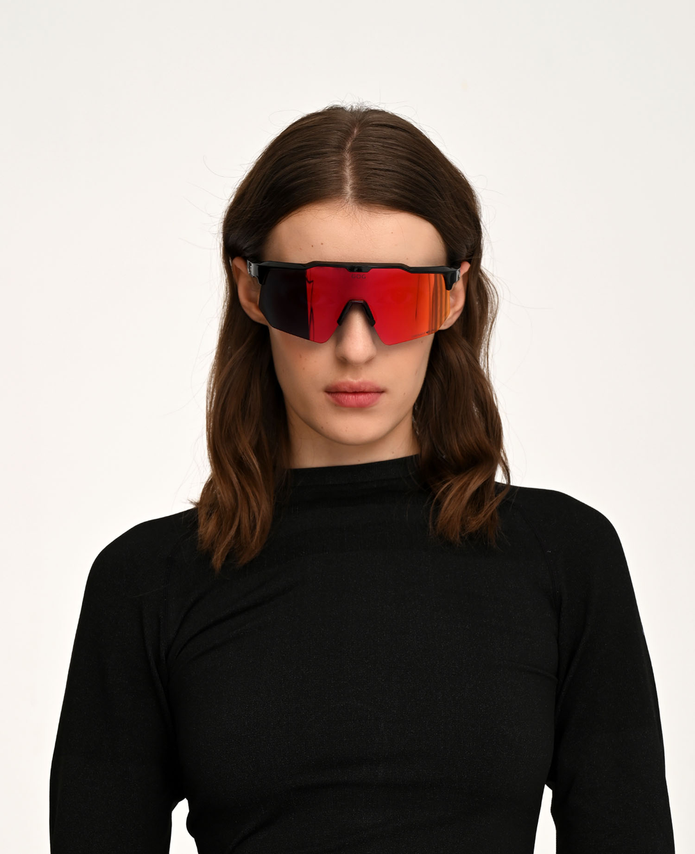 Спортивные очки GOG Loki / Black/Red / Photochromic Reflex Red