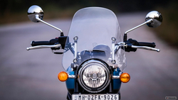 Royal Enfield Meteor 350 Supernova Blue