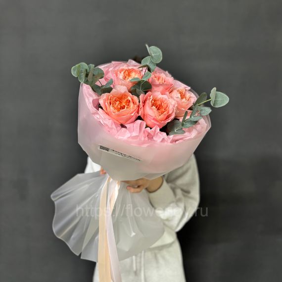 Букет из пионовидных роз