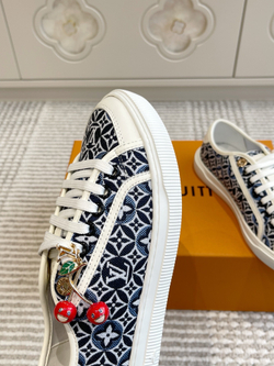 Louis Vuitton Lagoon Sneaker