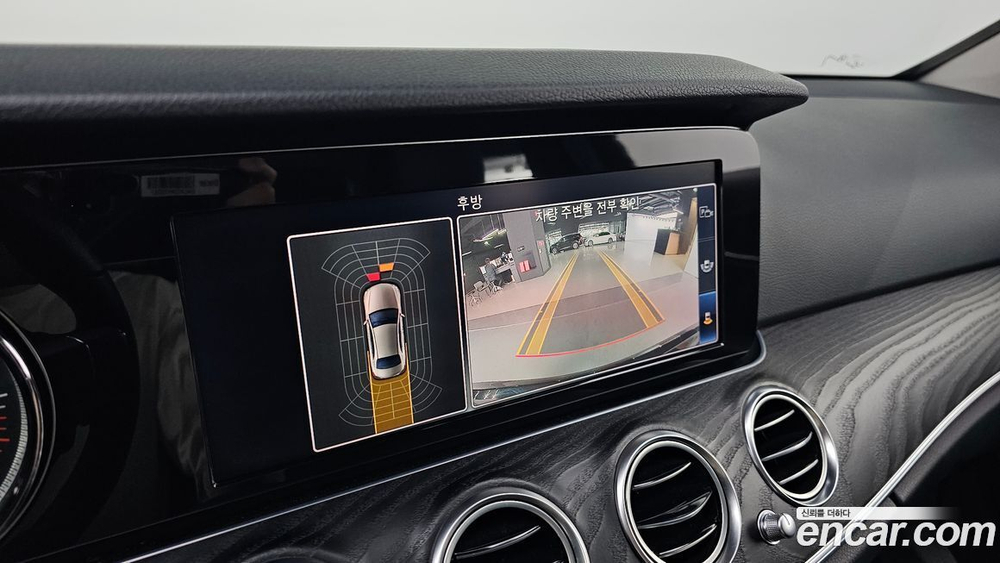 Mercedes-Benz E-Class W213 E220d Avangarde (12.2019)
