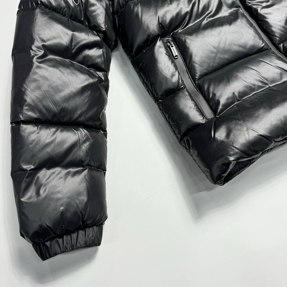Пуховик Prada